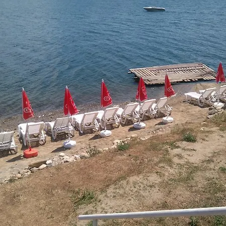 홀리데이파크 White Village Park Iskar Lake Pasarel